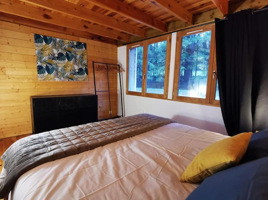 Cottage Les Pyrenees Au Bord De L'Eau Barbazan Экстерьер фото